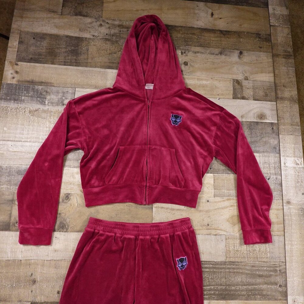 Wakanda Forever velour tracksuit women's XL top XXL bottom‎ Marvel loungewear